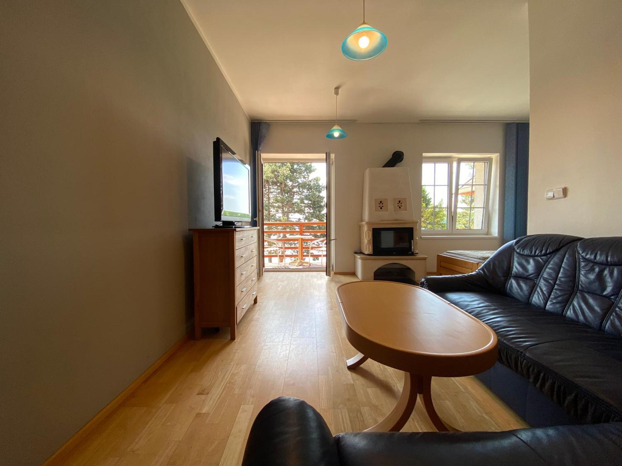 Apartman Majak U Zermanicke Prehrady Pitrov ภายนอก รูปภาพ